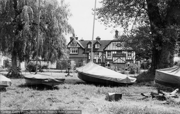 Photo of Horning, Swan Inn c.1965
