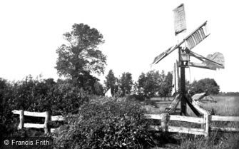 Horning, the Old Wind Pump 1902