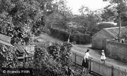 The Village 1902, Horning
