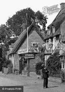 The Village Store 1921, Horning