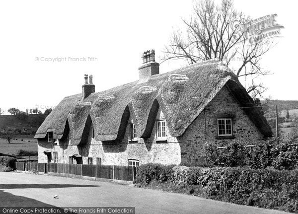 Photo of Horningsham, Old Cottages c.1955