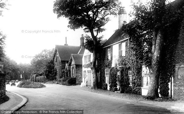 Photo of Hornsea, Seaton Road c.1930