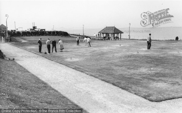 Photo of Hornsea, The Floral Hall Putting Green c.1960