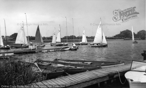 Photo of Hornsea, The Mere c.1960