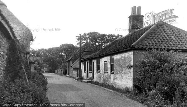 Photo of Horsey, The Village c.1955