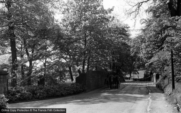 Photo of Horsforth, Hall Lane c.1960