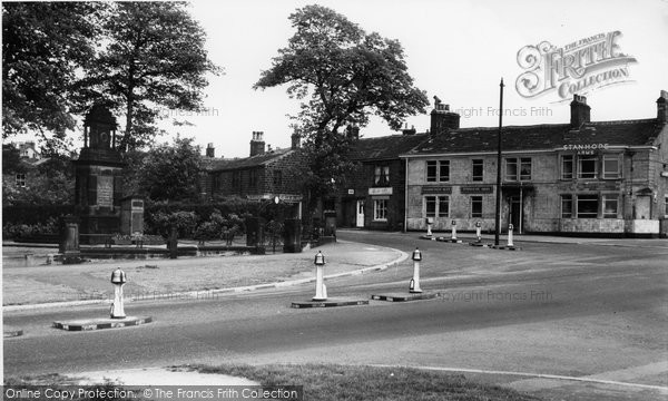 Photo of Horsforth, Stanhope Arms And Memorial c.1960