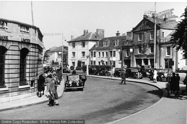 Photo of Horsham, Carfax From The Bandstand c.1950