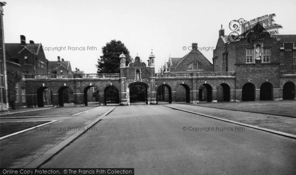 Photo of Horsham, Christ's Hospital School, Cloisters c.1955