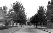 Horsham, Christ's Hospital, the Avenue 1907
