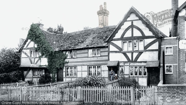 Photo of Horsham, Cottages In North Street 1907