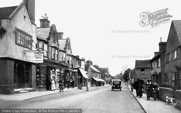 Photo of Horsham, Queen Street 1924