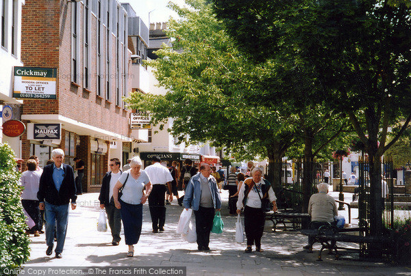 Photo of Horsham, The Carfax 2004