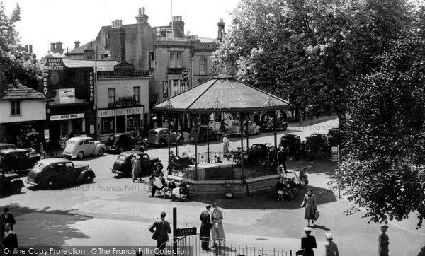 Photo of Horsham, The Carfax c.1955