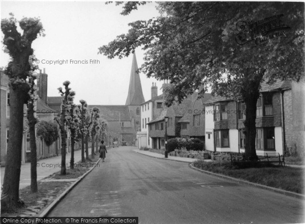 Photo of Horsham, The Causeway c.1950