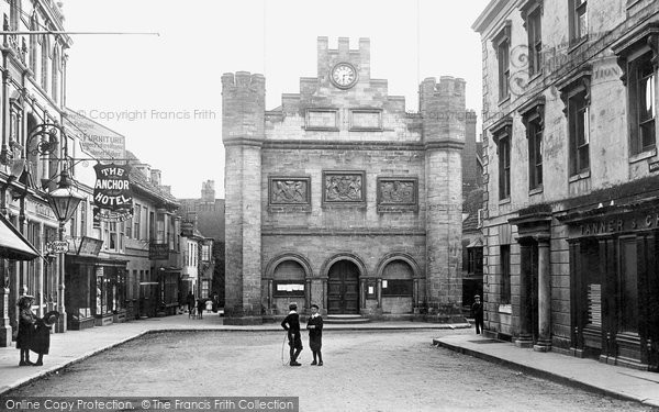 Photo of Horsham, The Town Hall c.1900