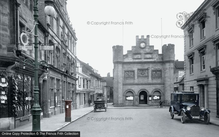 Photo of Horsham, Town Hall 1923