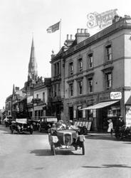 Traffic At The Carfax 1930, Horsham