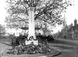 War Memorial c.1930, Horsham