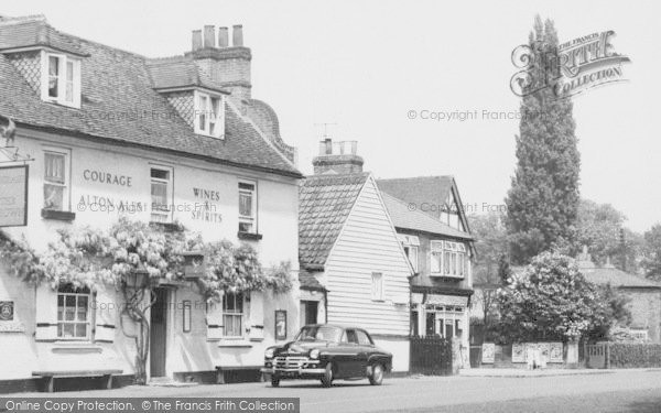 Photo of Horton, The Crown Inn c.1960