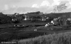 The Village From The Sandhills 1937, Horton