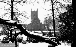 Houghton-Le-Spring, Parish Church And The Gilpin Thorn c.1910, Houghton-Le-Spring