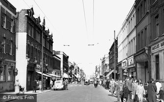 Hounslow, High Street 1955