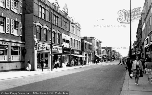 Photo of Hounslow, High Street c1965