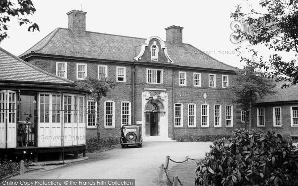 Photo of Hounslow, Hounslow Hospital c.1955