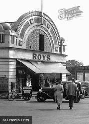 Roys 1934, Hoveton