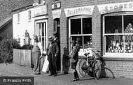 Ward's Telegraphic Stores 1921, Hoveton