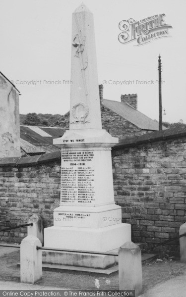 Photo of Howden Le Wear, The Memorial c.1955