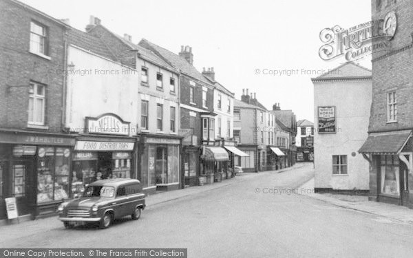 Photo of Howden, The Market Place c.1960