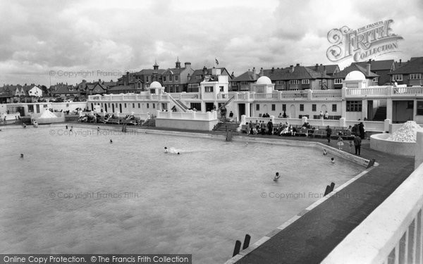 Photo of Hoylake, Swimming Pool c1965
