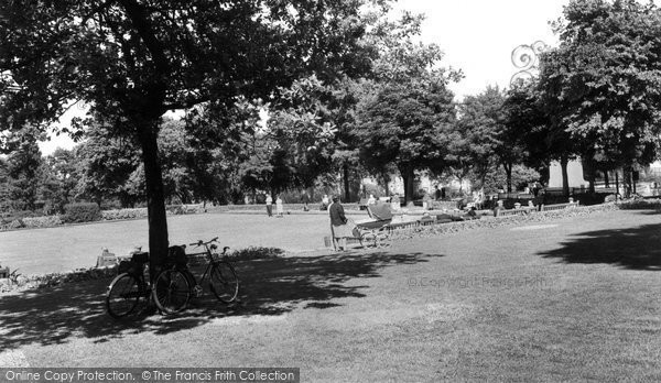 Photo of Hucknall, Titchfield Park c.1965