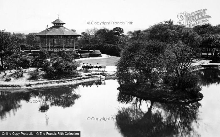 Photo of Huddersfield, Bandstand And Lake, Greenhead Park c.1955