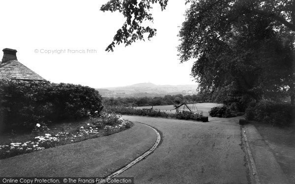 Photo of Huddersfield, Beaumont Park c.1960