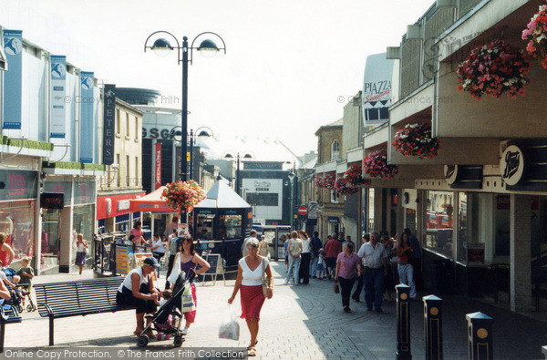 Photo of Huddersfield, Kingsgate 2005