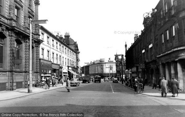 Photo of Huddersfield, New Street c.1960