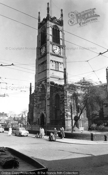 Photo of Huddersfield, St Peter's Parish Church c.1955