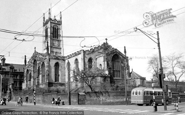 Photo of Huddersfield, St Peter's Parish Church c.1960