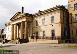 The Technical College Entrance 2005, Huddersfield