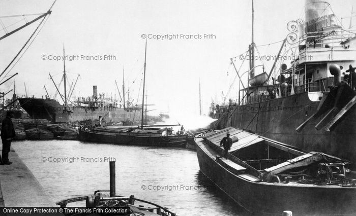 Photo of Hull, Alexandra Dock 1903