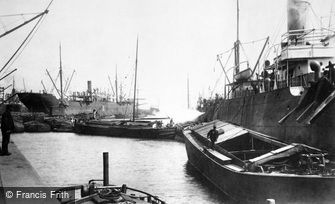 Hull, Alexandra Dock 1903