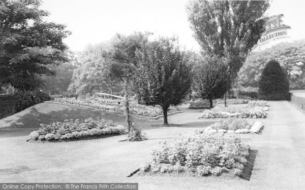 Photo of Hull, East Park Gardens c.1960