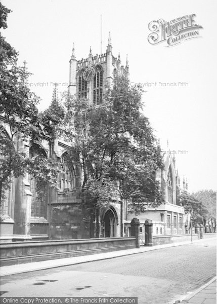 Photo of Hull, Holy Trinity Church c.1960