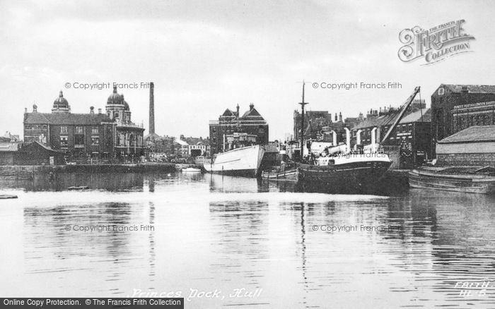 Photo of Hull, Prince's Dock c.1955