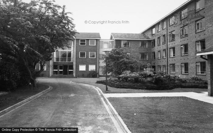 Photo of Hull, University, Cleminson Hall c.1965