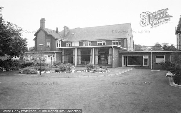 Photo of Hull, University, Cleminson Hall c.1965