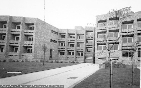 Photo of Hull, University, Nicholson Hall c.1965
